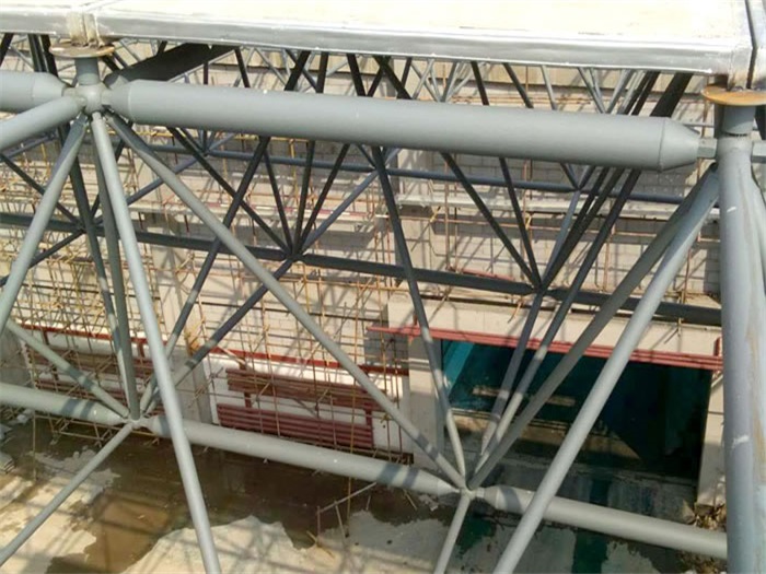 临沂公安局网架天基板屋面